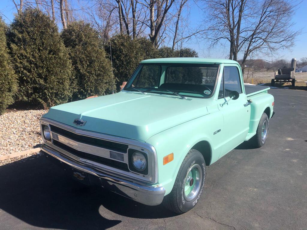 1970 Chevy C-10 Pickup