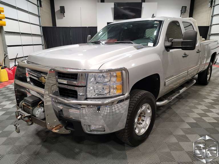 2010 Chevrolet Silverado 3500 LT Crew Cab