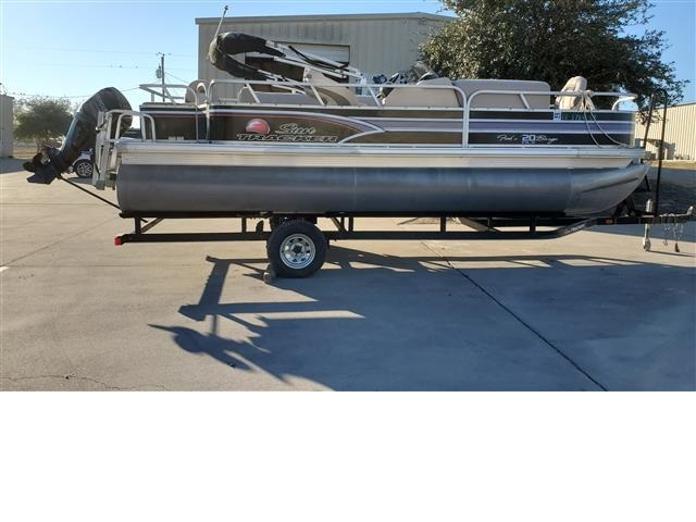 2015 Sun Tracker Fishin’ Barge 20 DLX