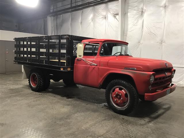 1957 Ford F-600 2WD