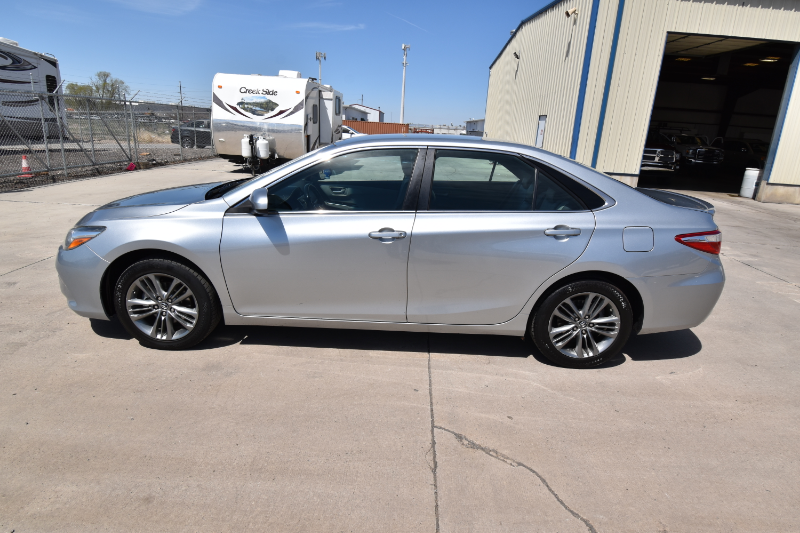 2017 Toyota Camry SE