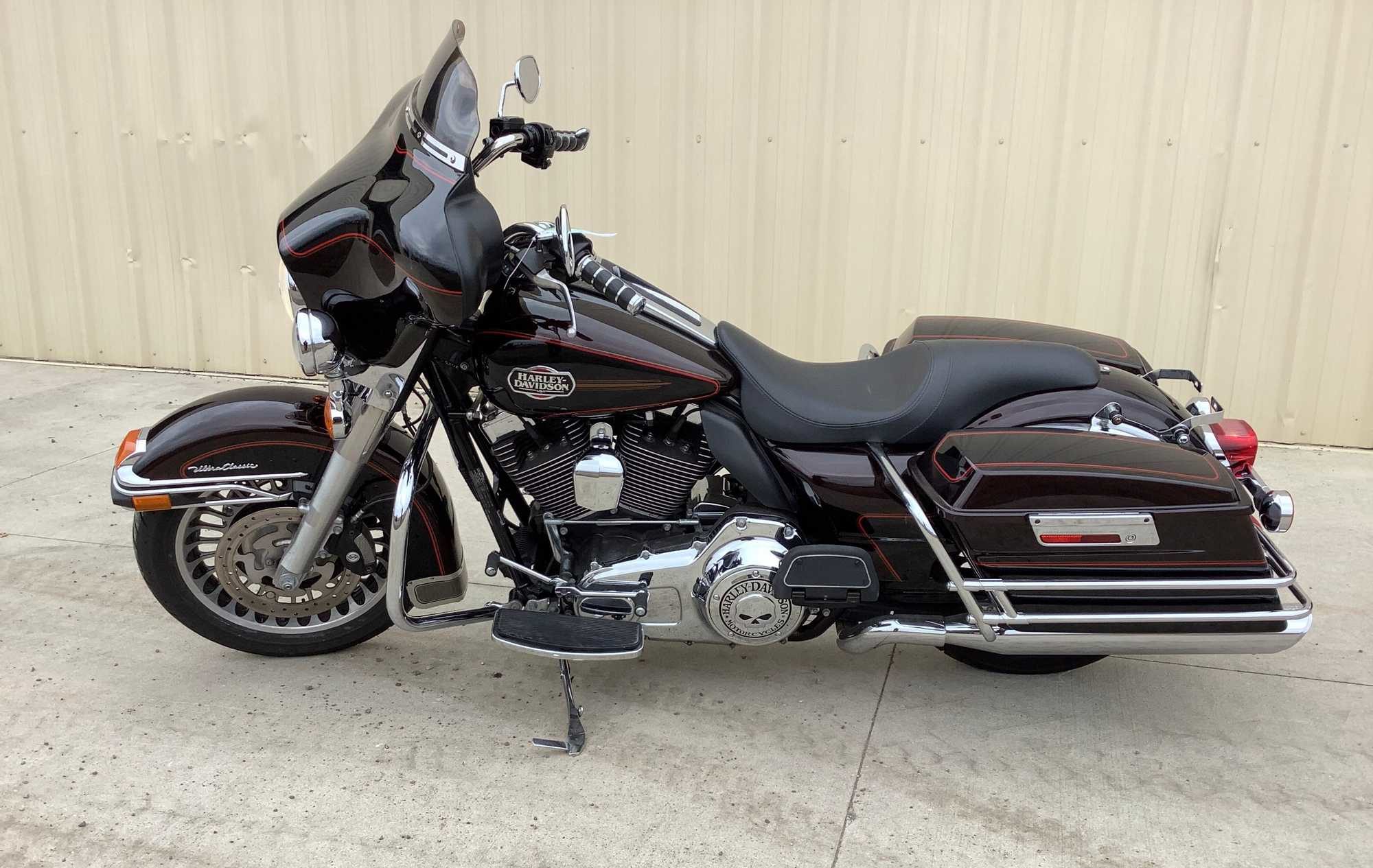 2011 Harley Davidson Ultra Classic Electra Glide Motorcycle