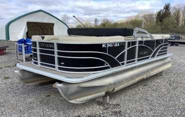 2017 Sylvan Mirage 8520 Pontoon