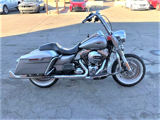 2016 Harley-Davidson Road King FLHR