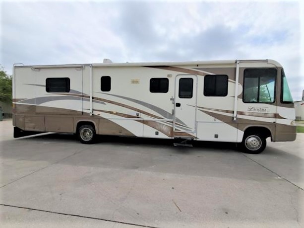 2005 Georgie Boy Landau 3650 TS