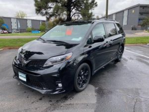 2020 Toyota Sienna SE Premium 7-Passenger