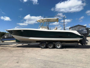 33′ – 2005 Hydra Sports 3300 CC Vector