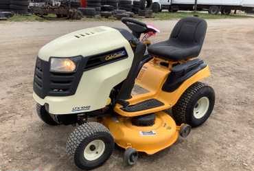 Cub Cadet LTX 1046 riding lawn mower