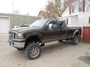 2005 FORD F250 LARIAT