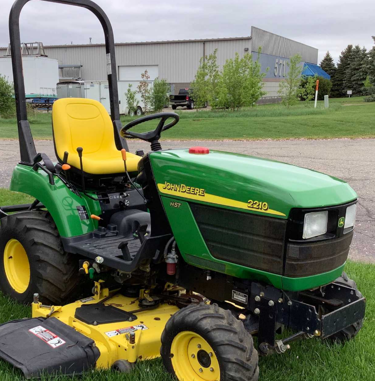 John Deere 2210 compact utility tractor