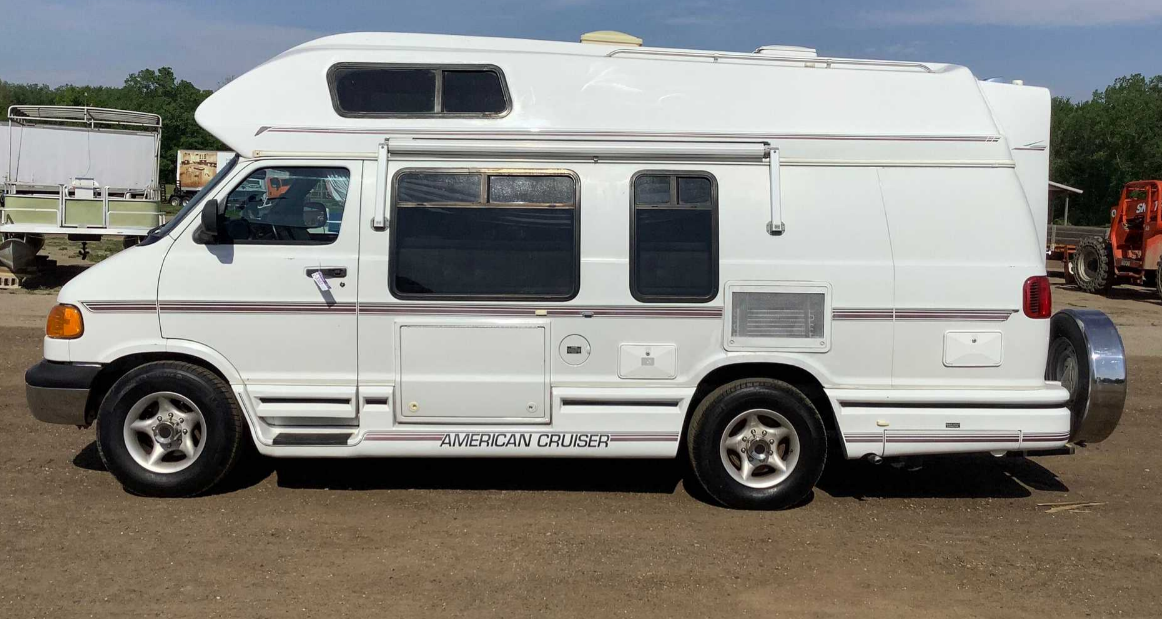 1999 Dodge B350 American Cruiser Class B Camper Van