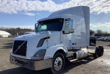 2012 Volvo VNL Semi