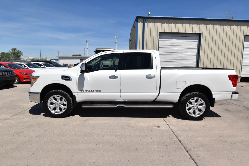 2017 Nissan Titan XD SL