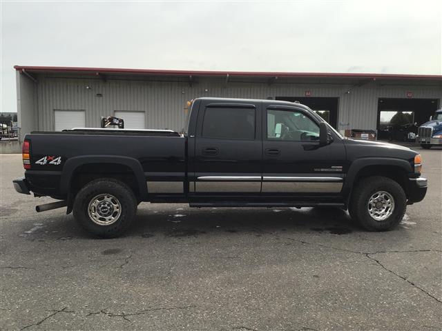 2005 GMC Sierra 2500HD Crew Cab SLT 4WD