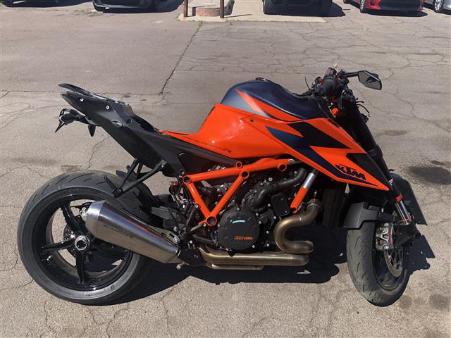 2020 KTM 1290 SuperDuke R