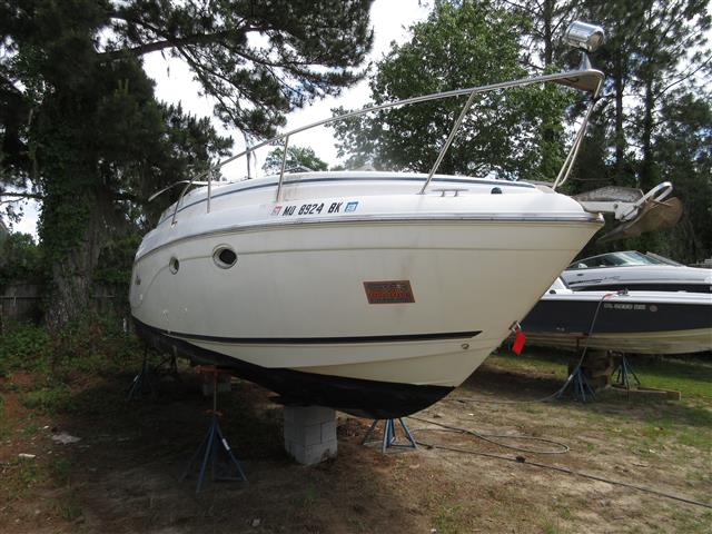 2000 Rinker Fiesta Vee 270