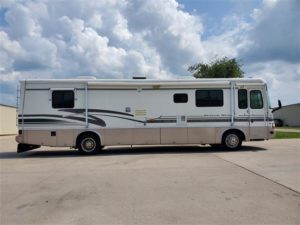 1998 Newmar Dutchstar 3858