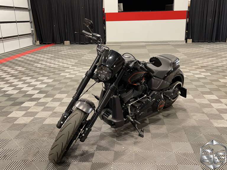2019 Harley-Davidson FXDR 114 FXD