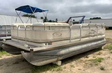 2000 Sylvan 20′ PONTOON