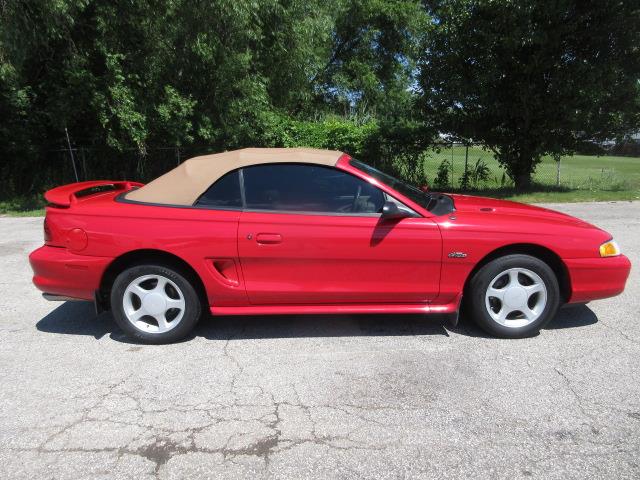 1997 Ford Mustang GT Convertible