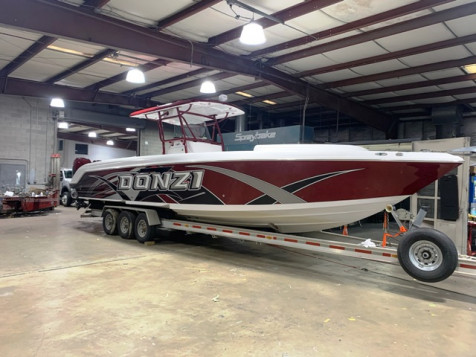 38′ – 2009 Donzi 38 ZF