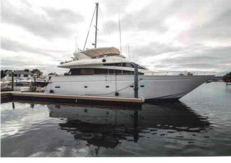 65′ – 1993 Azimut Pinnfarina