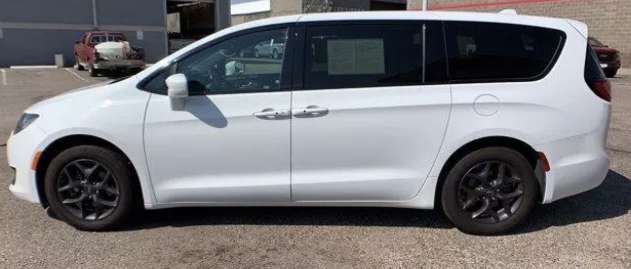 2020 Chrysler Pacifica Touring