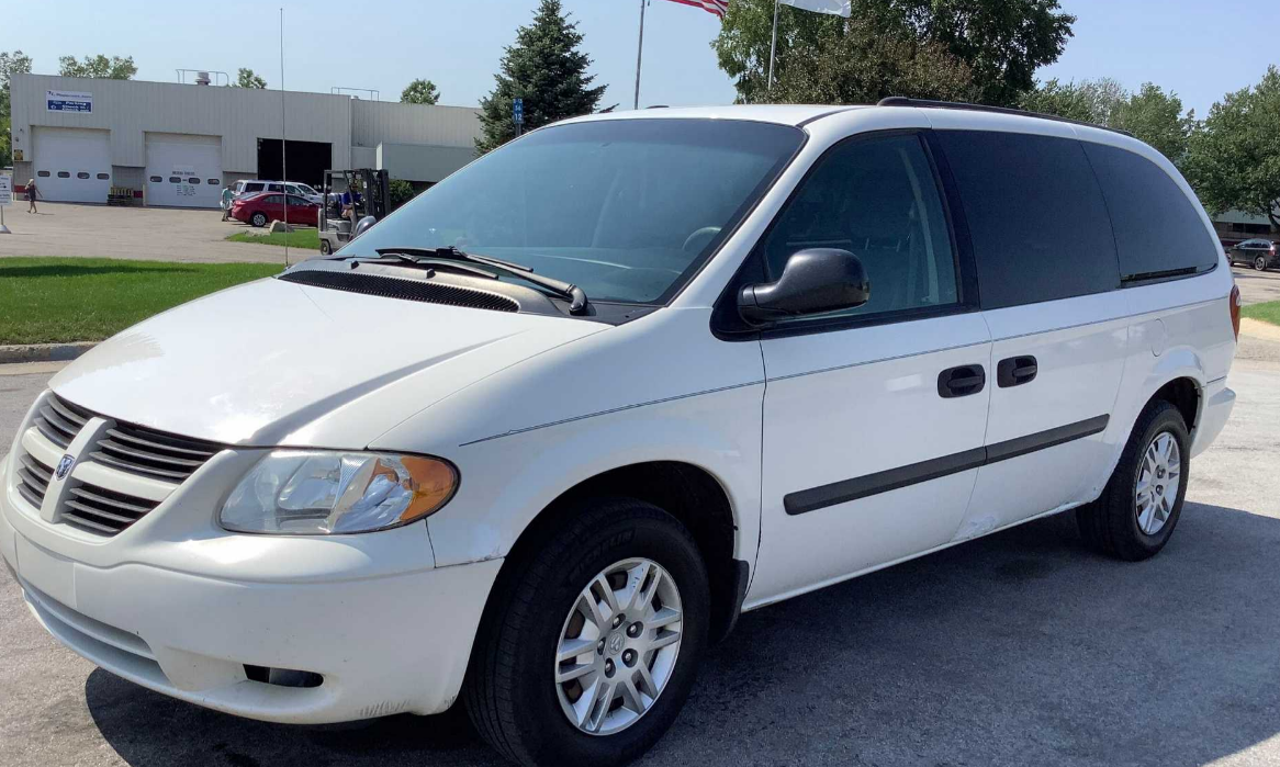 2005 Dodge Grand Caravan SE