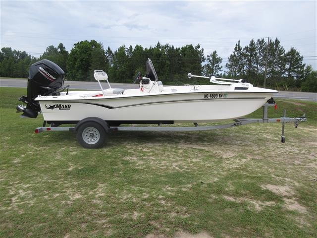 2020 Mako Pro Skiff 17