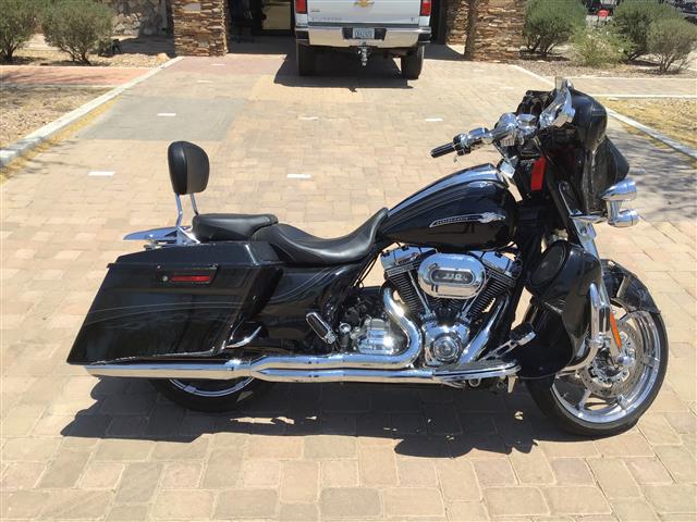 2012 Harley-Davidson (FLHXSE3)