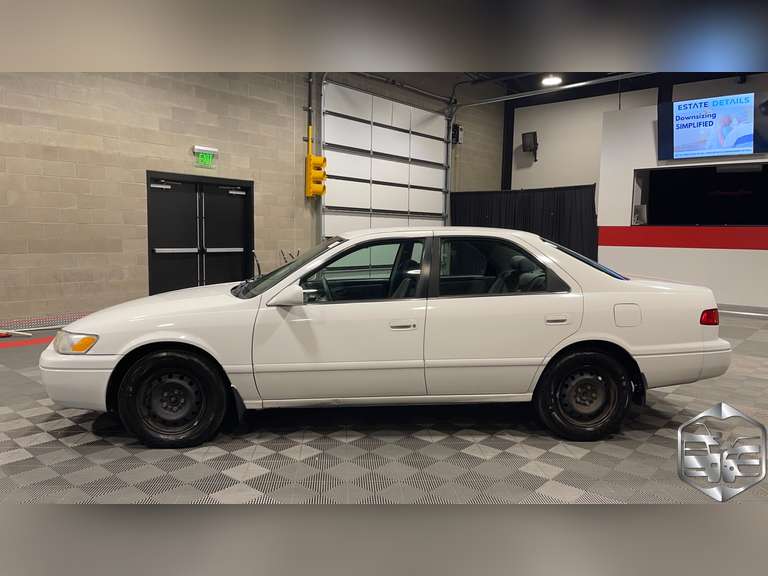 2001 Toyota Camry LE