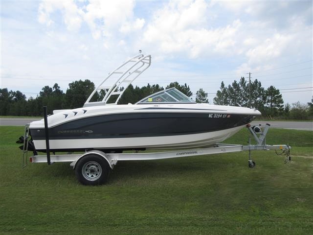 2017 Chaparral H2O 19 Deluxe