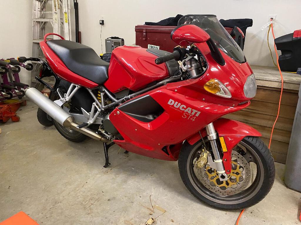 2000 DUCATI ST4