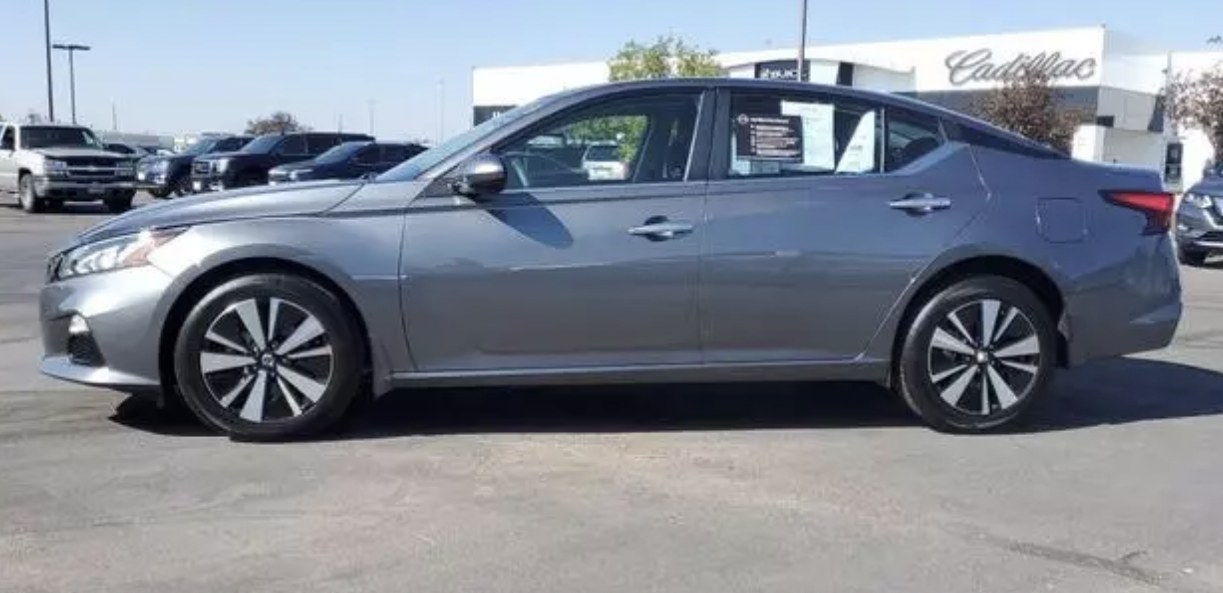 2021 Nissan Altima 2.5 SV
