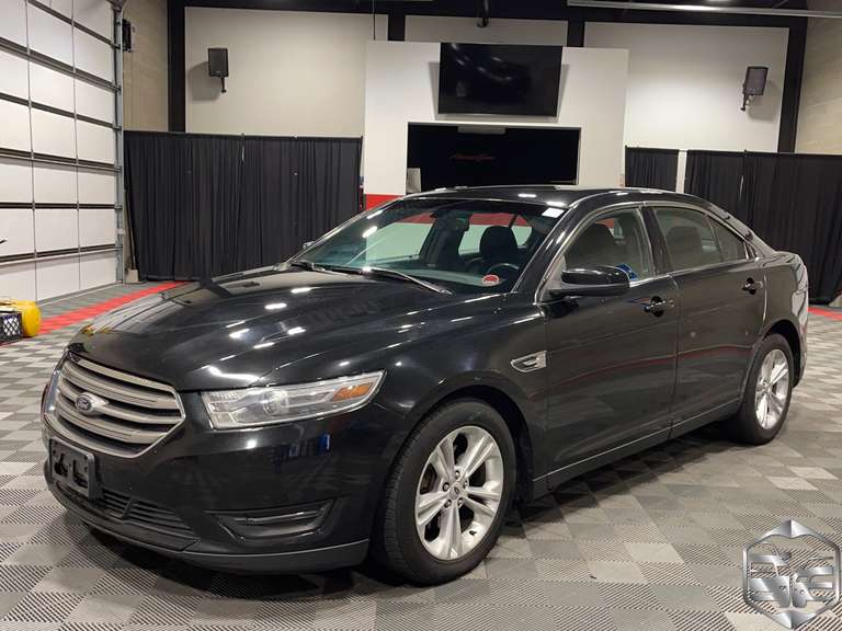 2014 Ford Taurus SEL