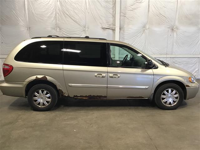2006  Chrysler Town & Country