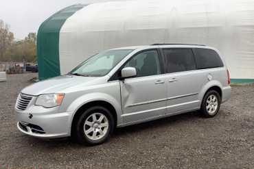 2011 Chrysler Town & Country Touring