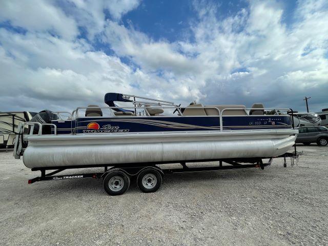 2014 Sun Tracker Fishin” Barge 24 DLX