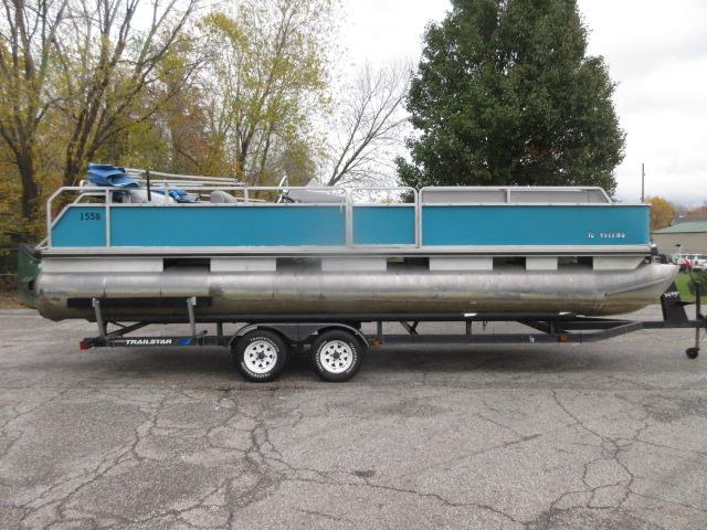 1995 Sun Tracker Party Barge 24