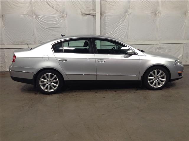 2010 Volkswagen Passat Komfort