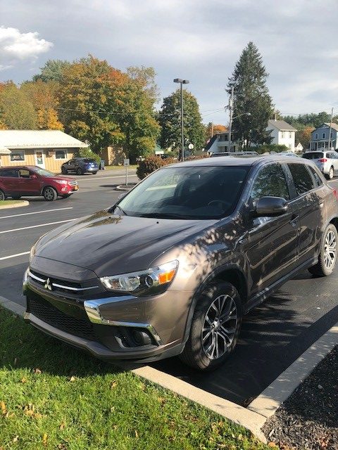 19 Mitsubishi Outlander