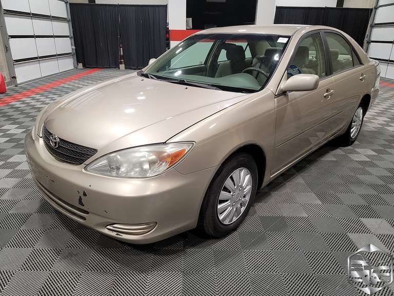 2002 Toyota Camry LE Repo Finder