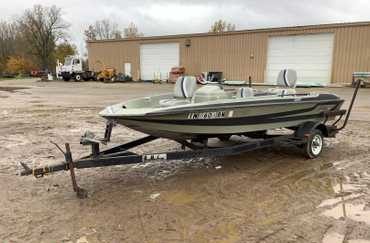 1985 Stratos 355-V Fishing Boat