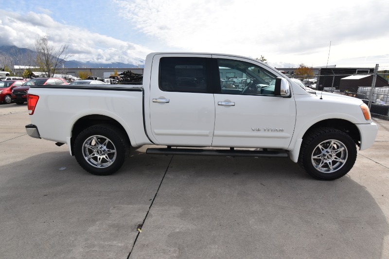 2011 Nissan Titan SL