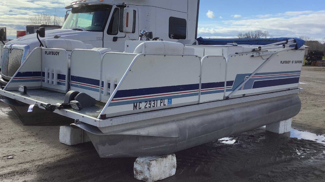 1993 Playbuoy 16 Supreme Pontoon Boat
