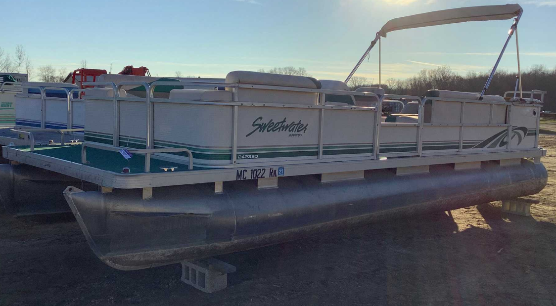 1997 Sweetwater 2423SD Pontoon Boat