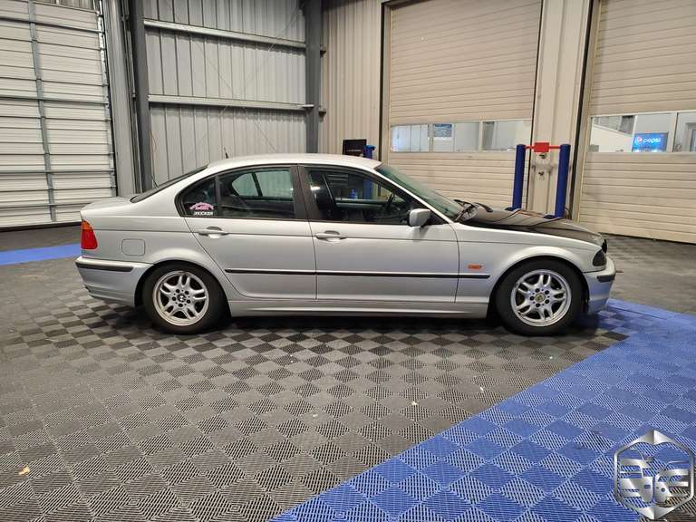 1999 BMW 3 Series 323i