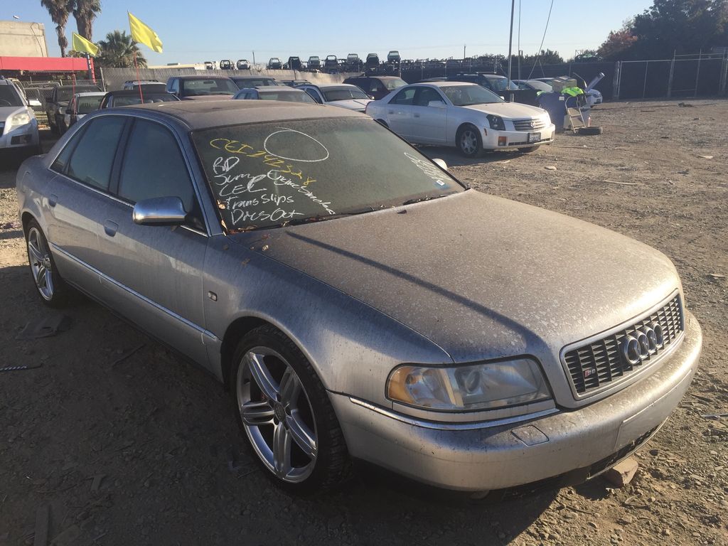 2001 Audi S8