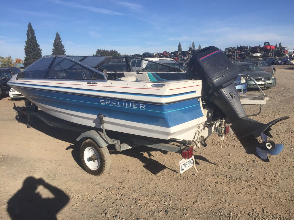 1988 bayliner capri