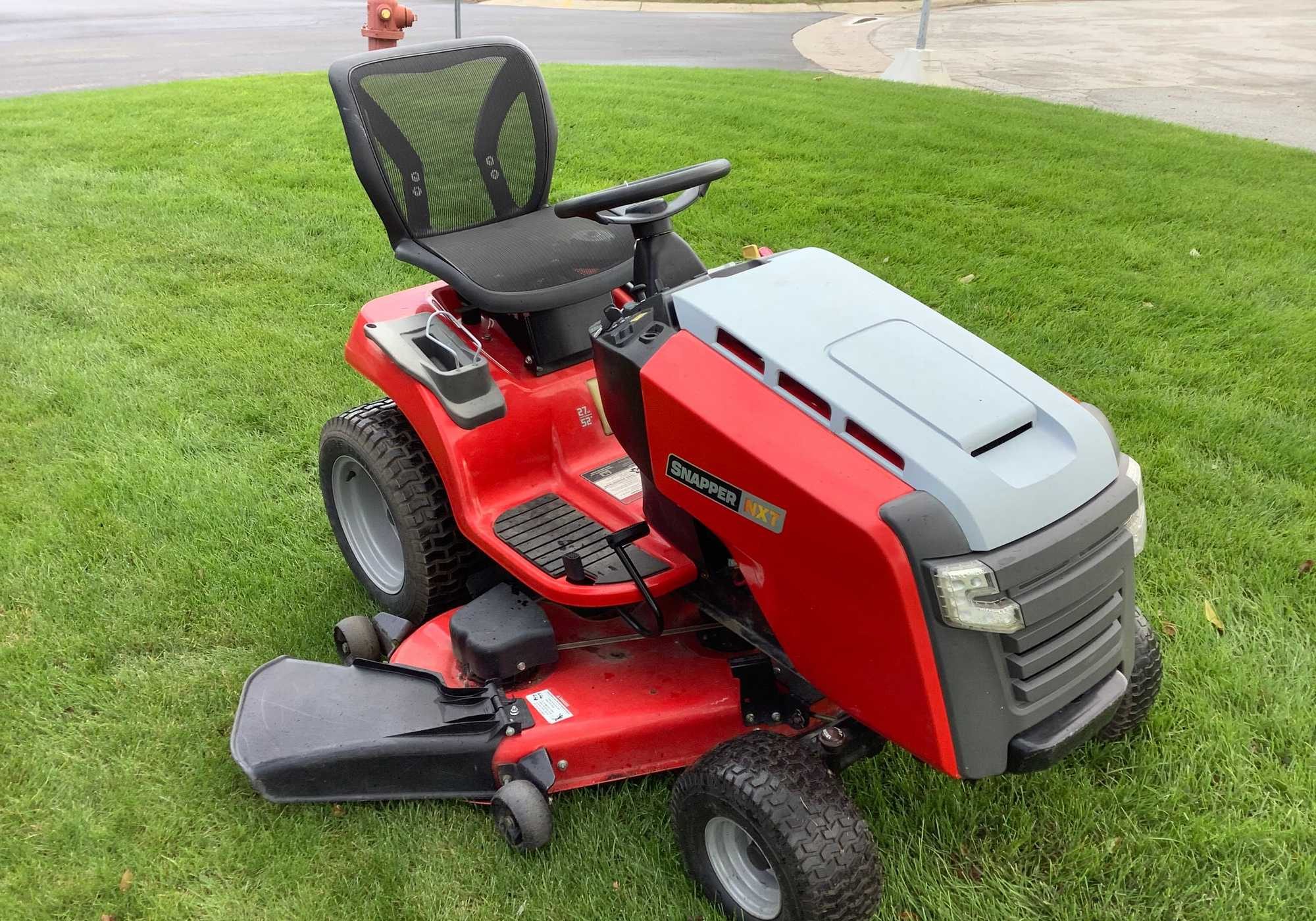 Snapper NXT Riding Lawn Mower